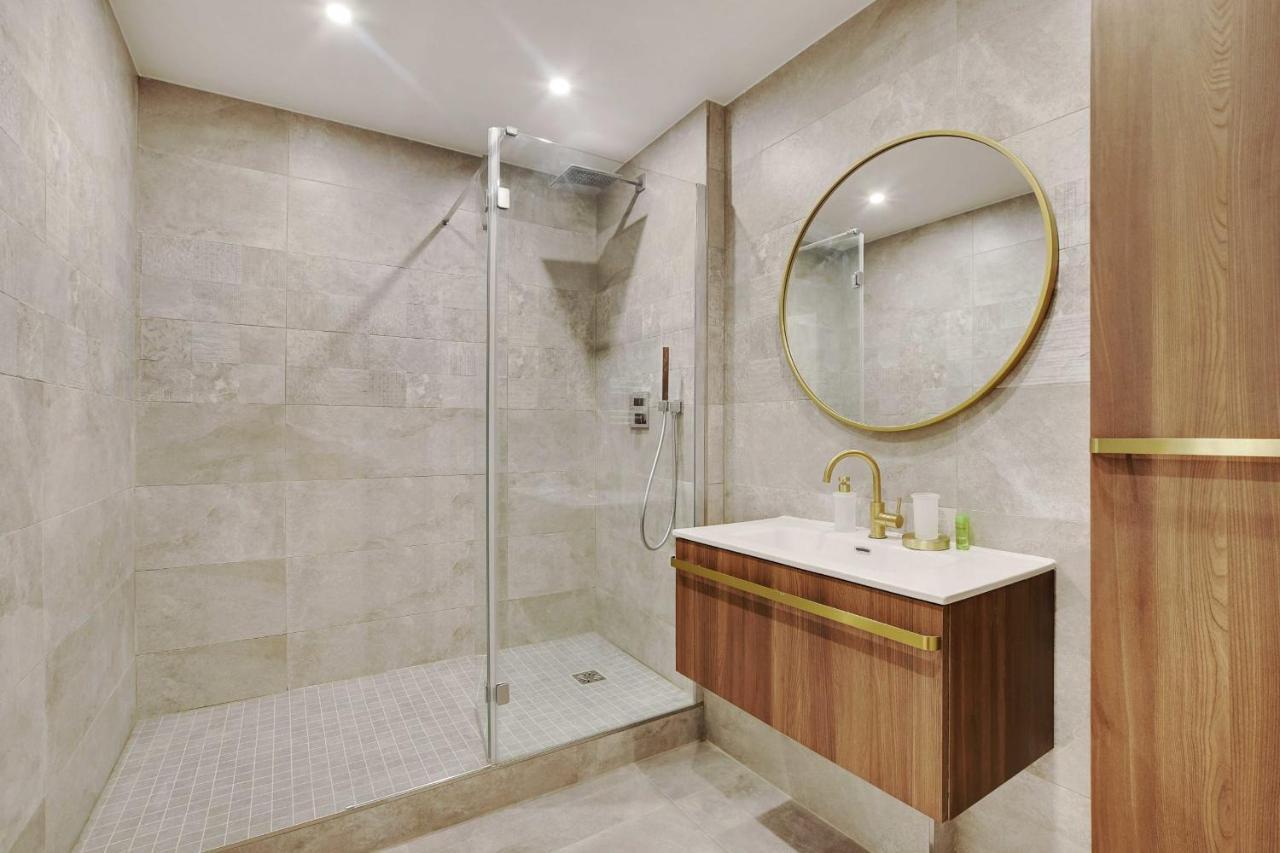 Magnificent Apartment 3Bdr-6Pax Batignolles パリ エクステリア 写真